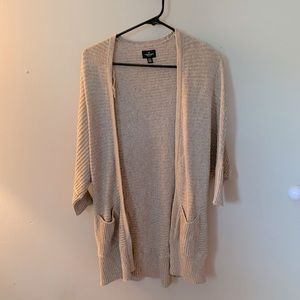 American Eagle Outfitters Beige Cardigan Size Medium
